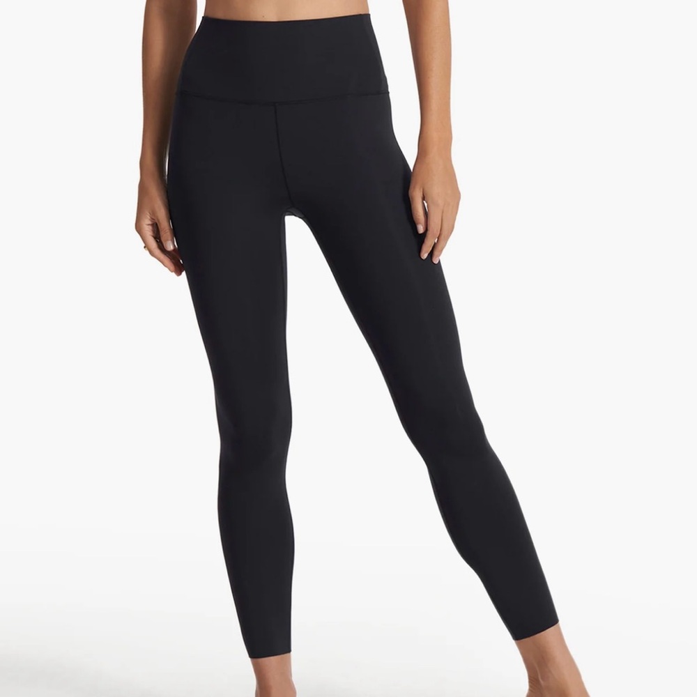 Vuori Black High-Waist Leggings